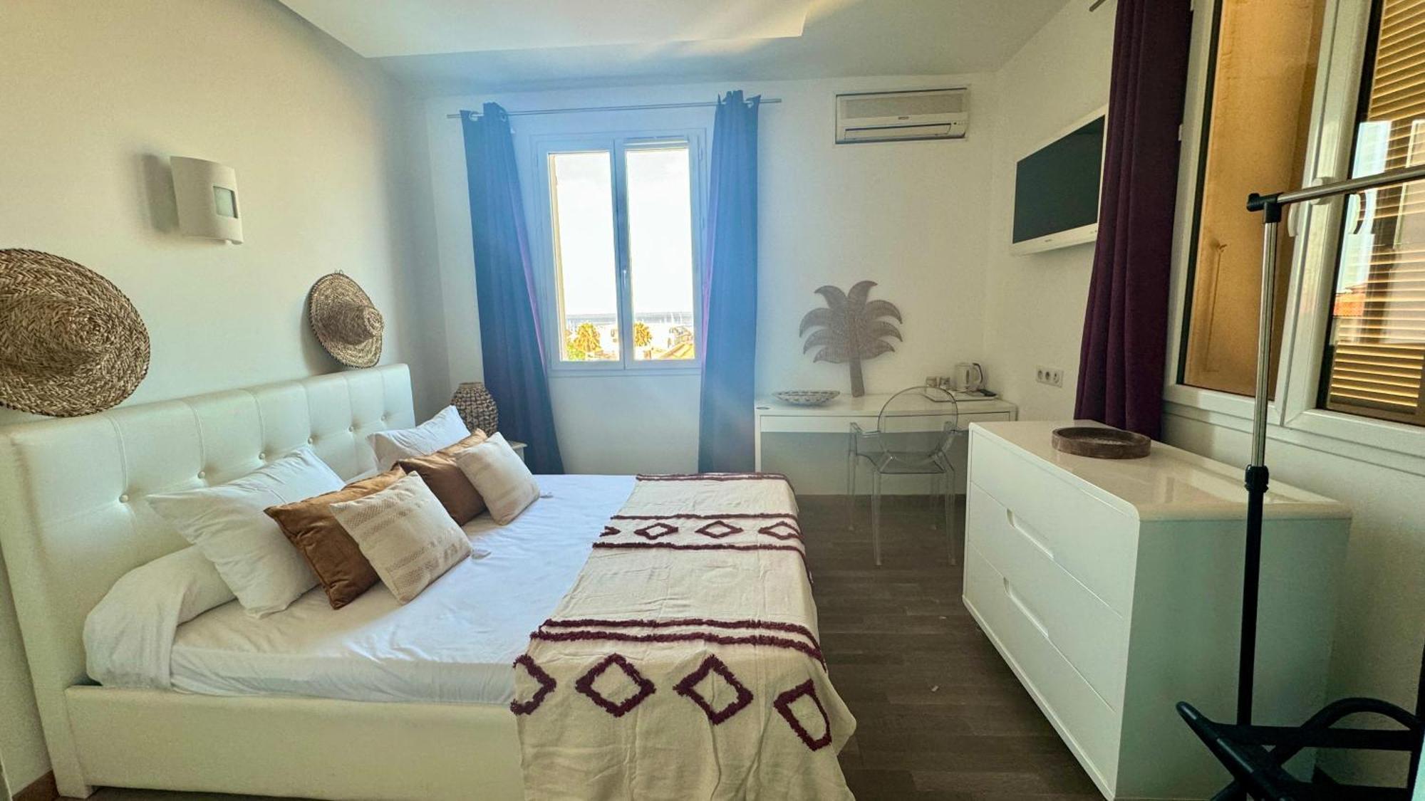 Hotel Les 3 Terrasses Сари Соленцара Екстериор снимка
